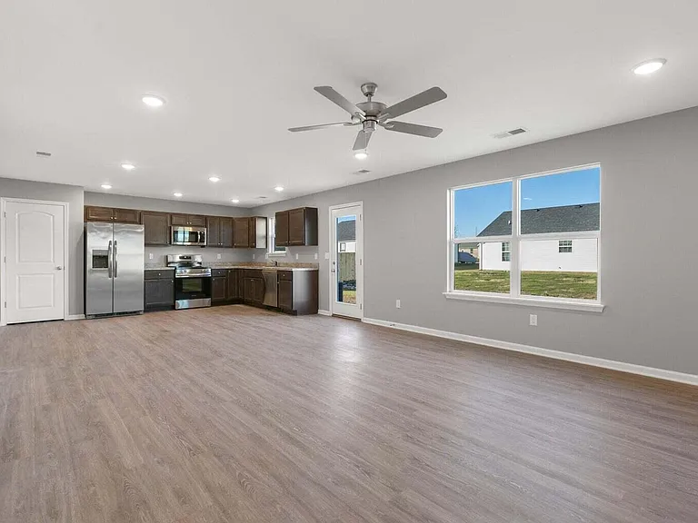 6056 Arbor Wds Way — Photo 4