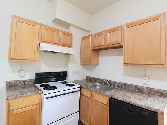 5th image of 330 N High St APT 202