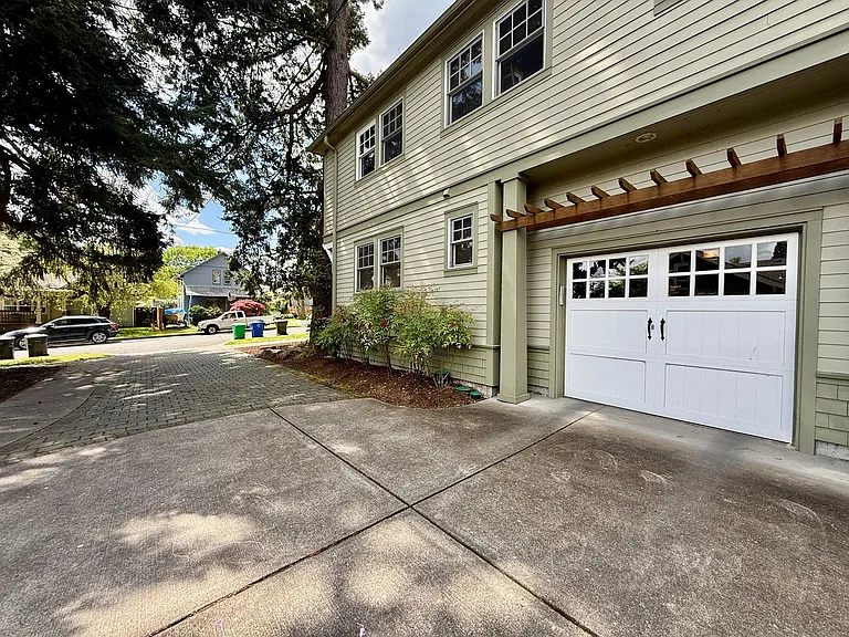 1723-1727 SE Nehalem St — Photo 22