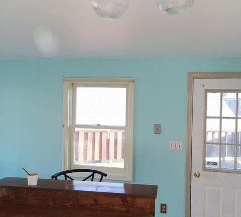 4th image of 29 Vivian St APT A