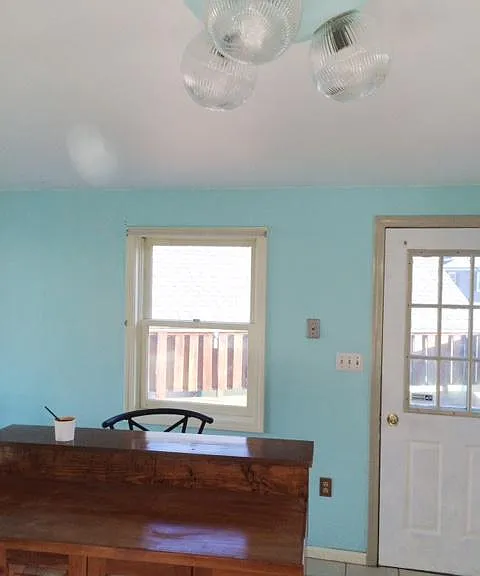 29 Vivian St #A — Photo 4