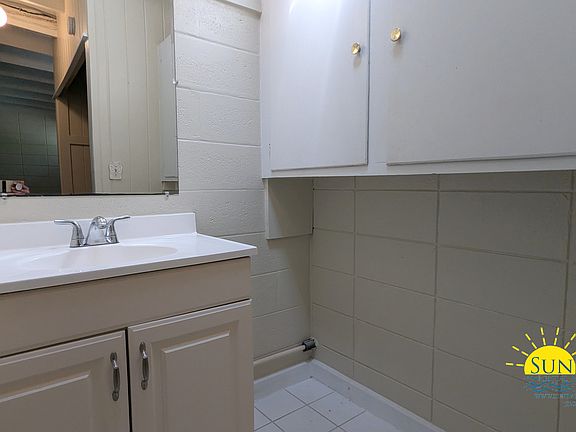 2nd image of 60 Yacht Club Dr NE APT 16