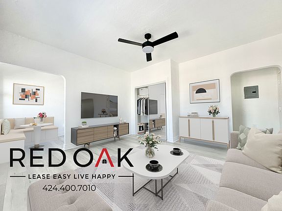 4th image of 167 1/2 S Normandie Ave #400