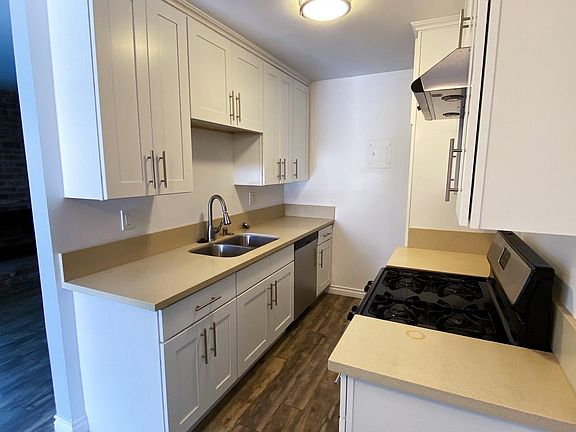 Kitchen and stainless dishwasher and oven