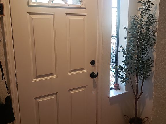 5th image of 2250 Scarborough Dr APT 51