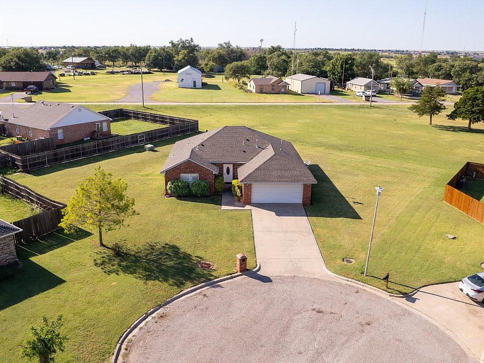 1745 Kelley Dr, Clinton, OK 73601 Zillow