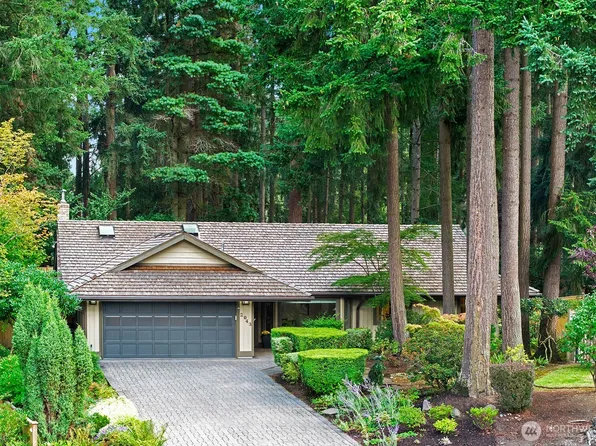 2043 215th Place SW, Brier, WA 98036