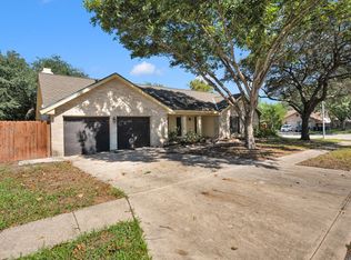 6327 Silver Fox, San Antonio, TX 78247