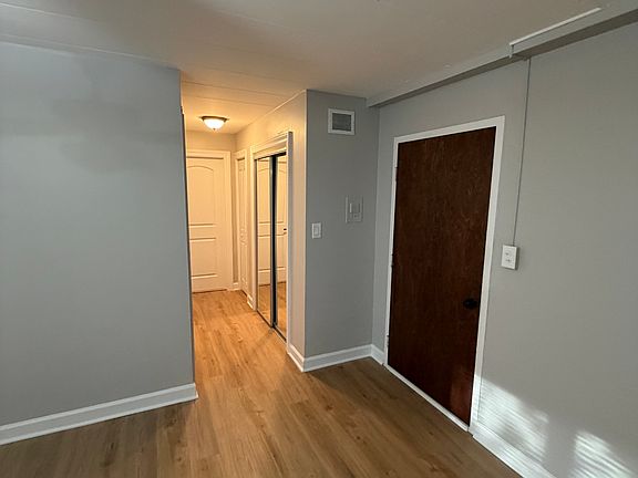 4th image of 2025 W Granville Ave APT 110