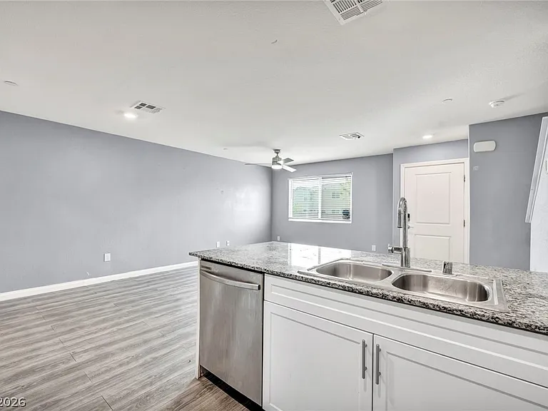 2645 Wimbledon White Ct — Photo 25