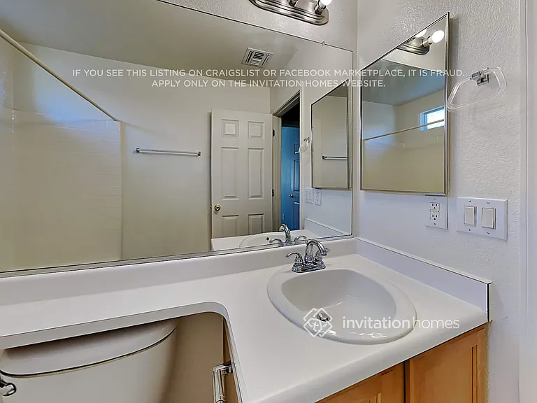1515 E Sheraton Ln — Photo 18