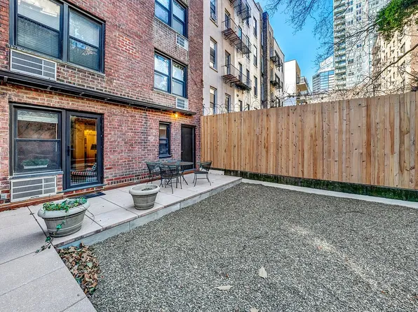 345 E 52nd St APT 1H, New York, NY 10022