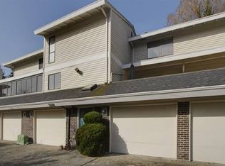 375 112th Ave SE, Bellevue, WA 98004