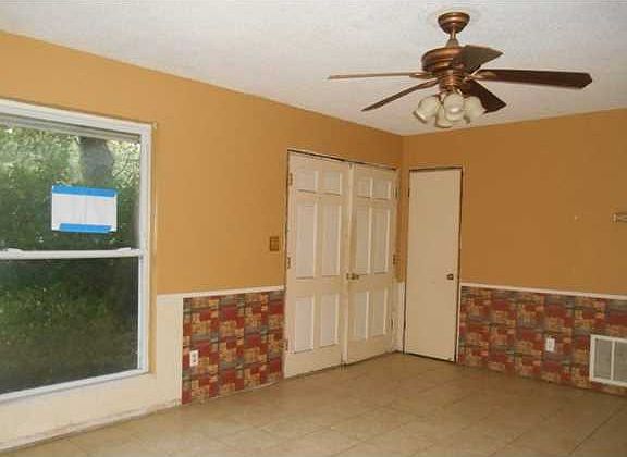 2nd image of 5667 Gainswood Ct