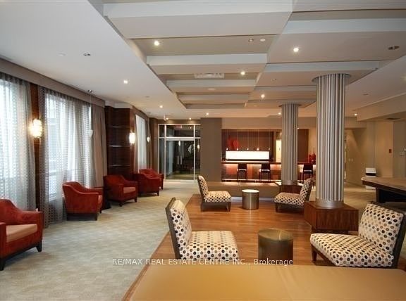 5th image of 763 Bay St #4012