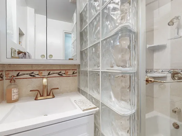 147-36 Charter Road image 12 of 17