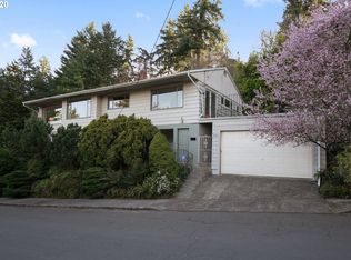 6908 SE Ash St, Portland, OR 97215