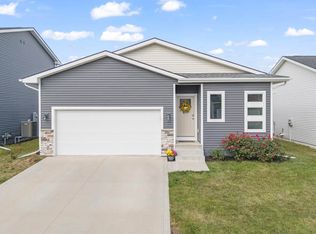 604 1st St NW, Bondurant, IA 50035