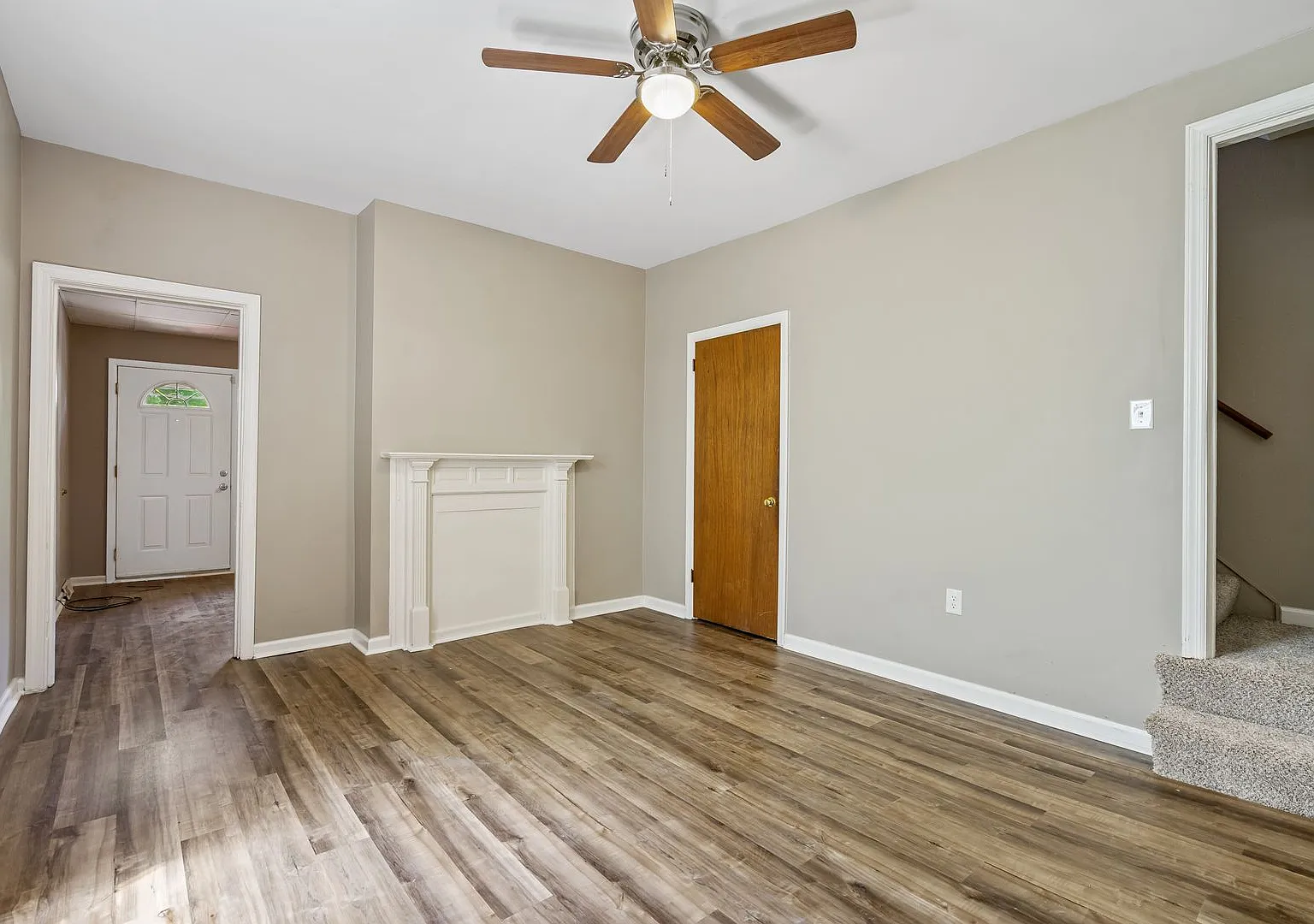 Updated 3 Bedroom on Quiet Street Minutes from Downtown — Photo 4