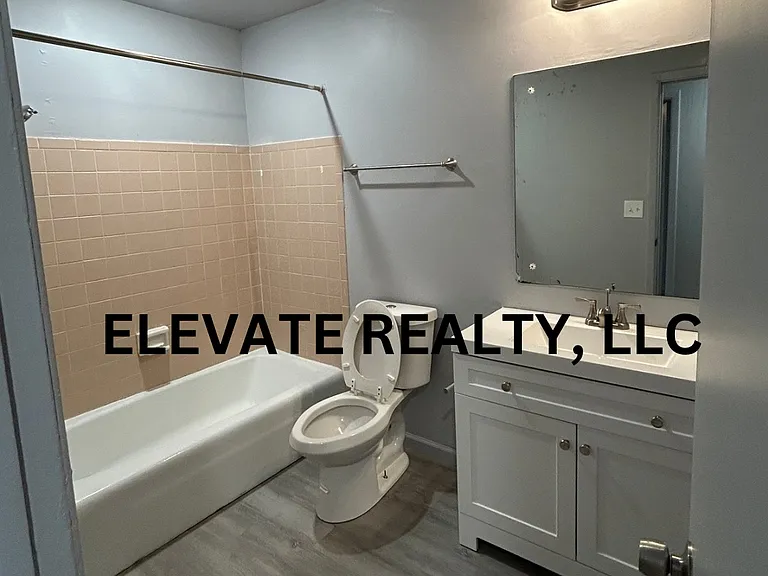 6008 S Madison Pl — Photo 8
