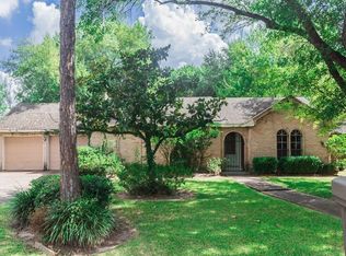 2111 Briargreen Dr, Houston, TX 77077