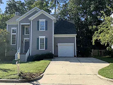 4 bed, 2.5 bath, 1712 sqft, $2,400 — Photo 2