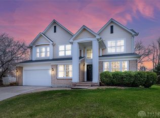 4263 Country Glen Cir, Dayton, OH 45432