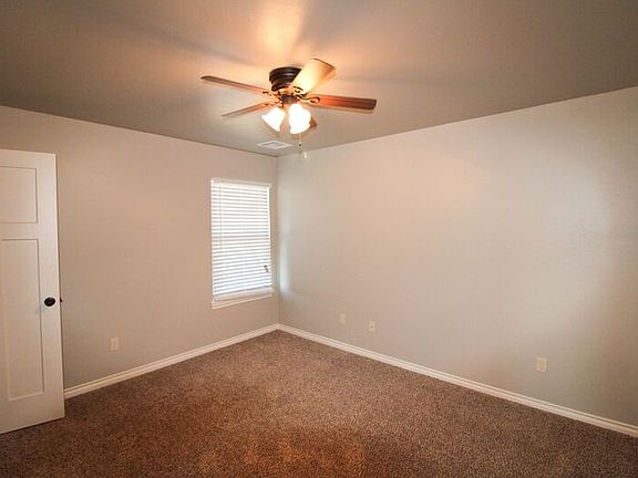 4th image of 14801 Brent Cir