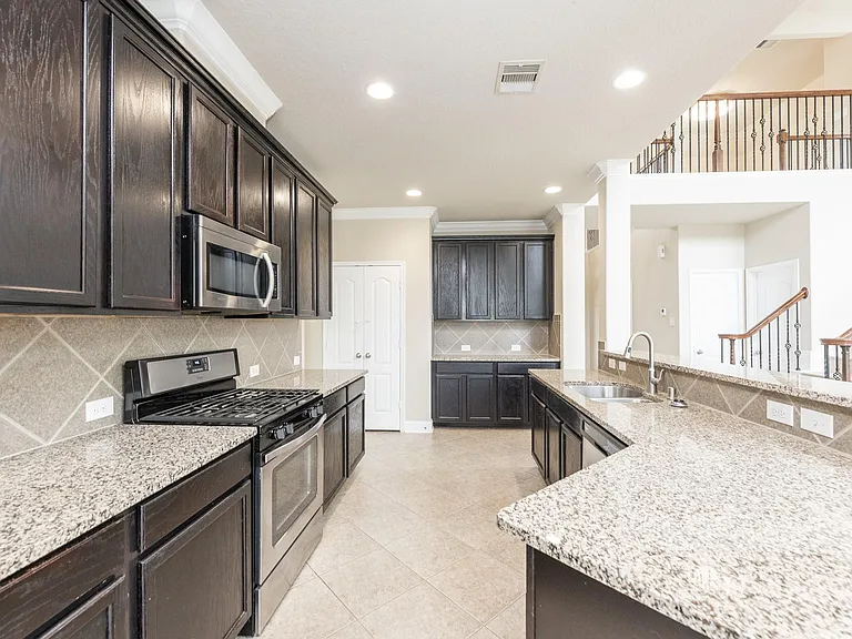 6123 Northcrest Village Way — Photo 15