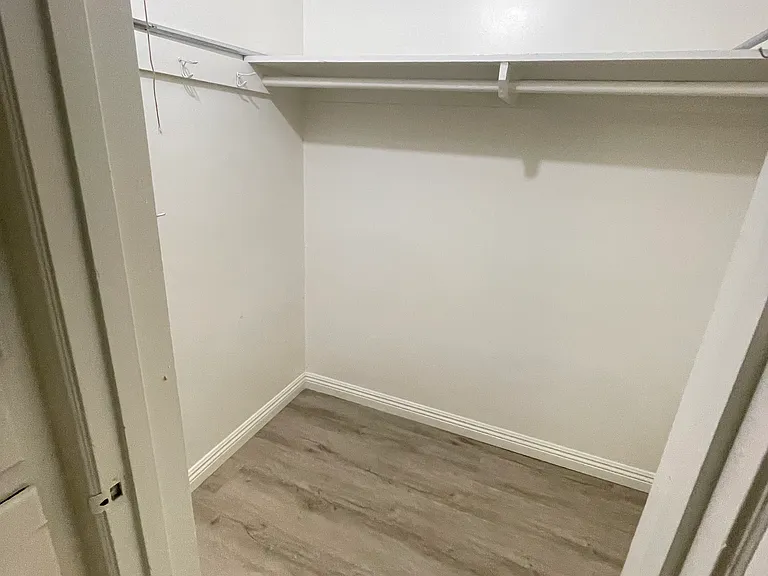 1132 Okoboji Dr #1 — Photo 1
