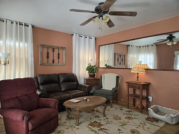 2nd image of 625 E Inyo St