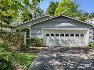 305 Sand Wedge Ln, Johns Creek, GA 30022