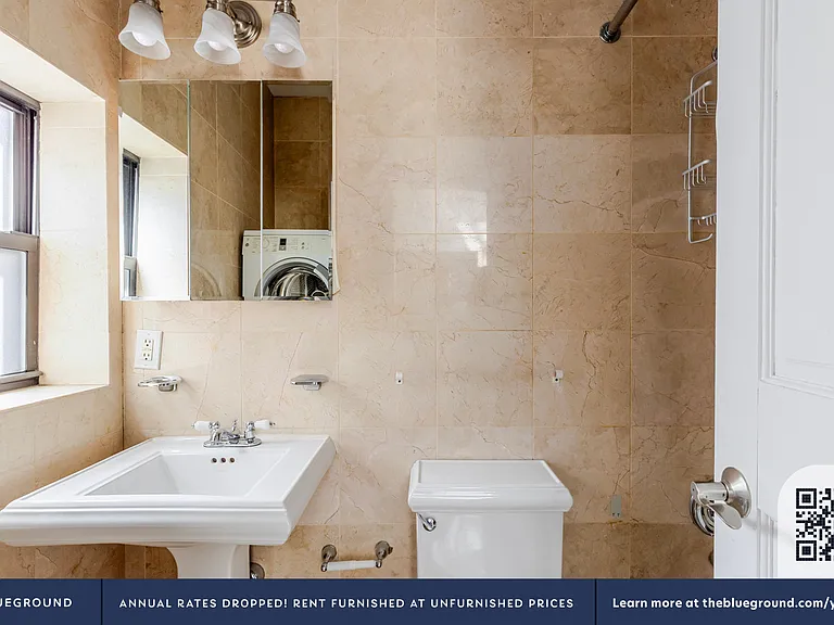118 Christopher St #16 — Photo 13