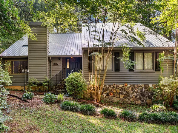 307 Azalea Dr, Chapel Hill, NC 27517