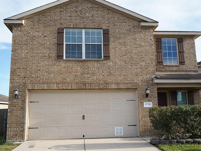 12718 Mystic Water Ln — Photo 1