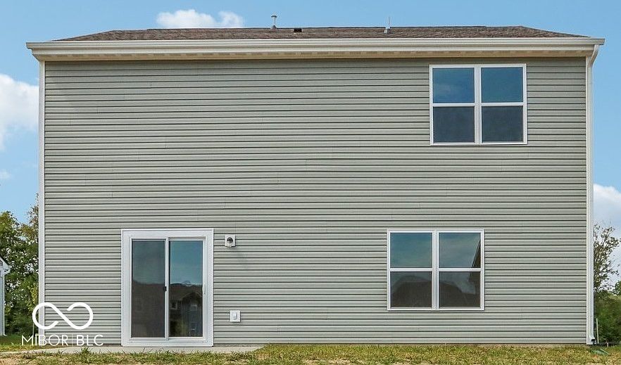 2nd image of 29 Sterling Ln