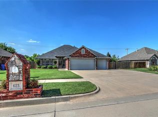 623 W Geronimo Way, Mustang, OK 73064