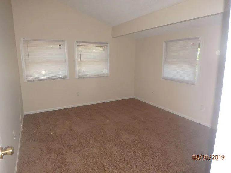 1000 W Wright Rd — Photo 10
