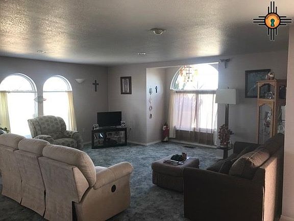 2nd image of 2111 Longview Dr