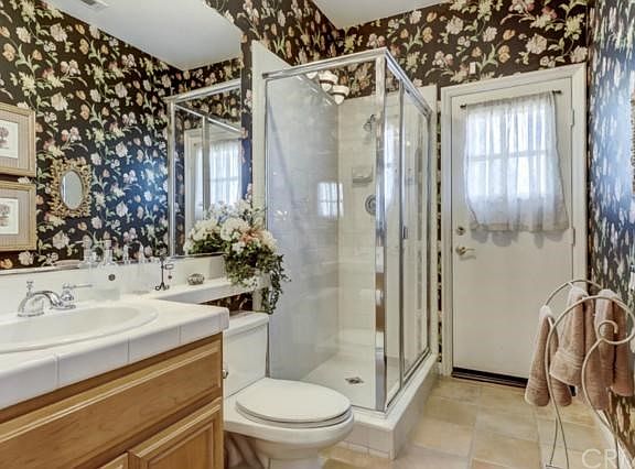 3rd image of 465 Golden West Dr
