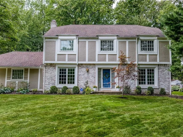 5048 Stansbury Dr, Solon, OH 44139