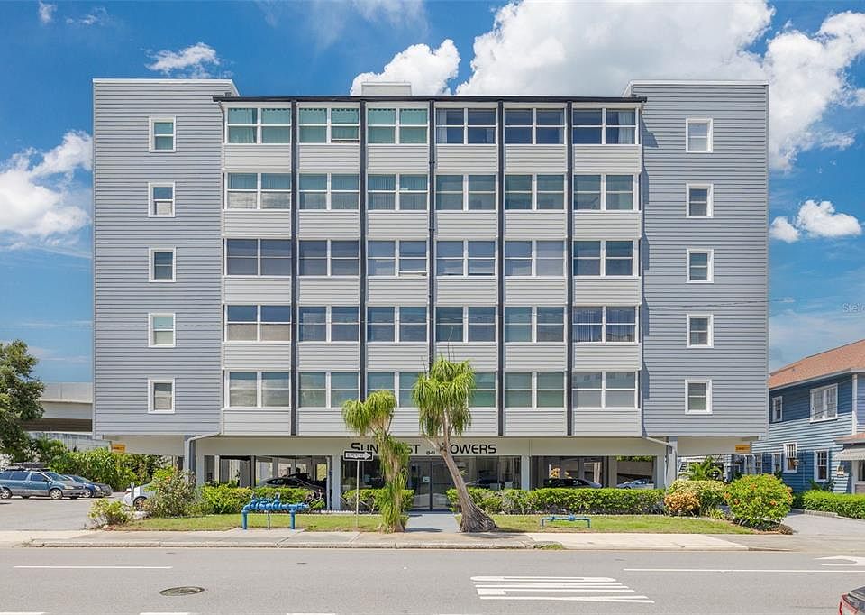 1st image of 841 4TH AVENUE N #52