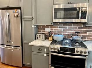 203 Salem St APT 4, Boston, MA 02113