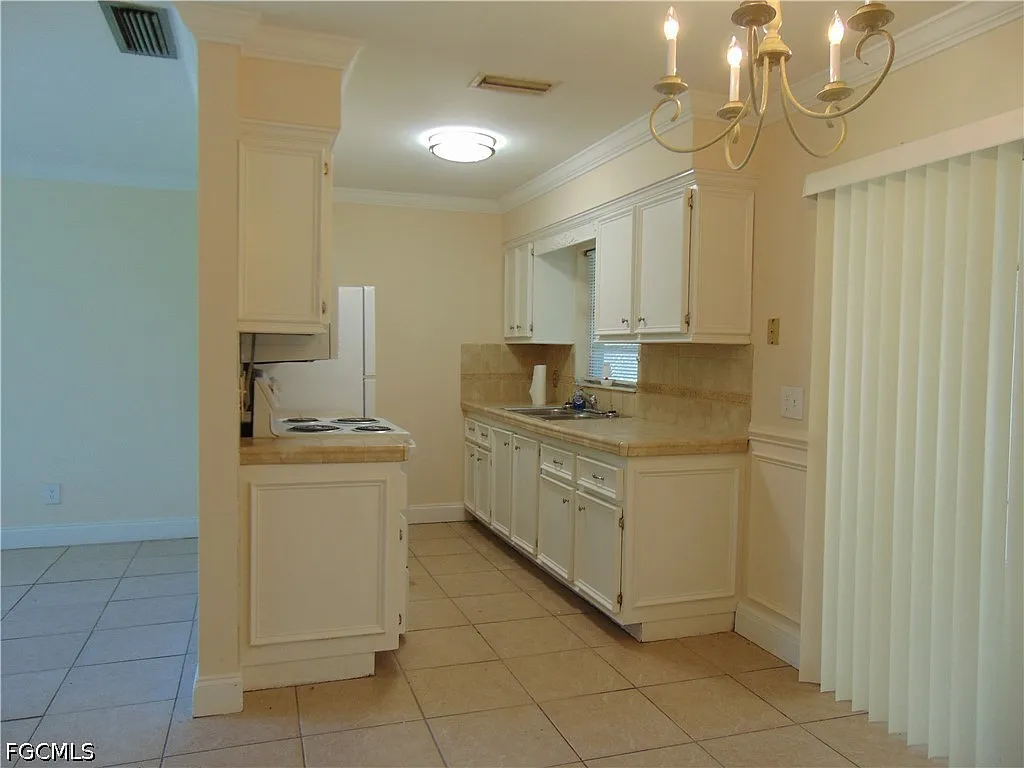 1 bed, 1.0 bath, 619 sqft, $1,300 — Photo 4