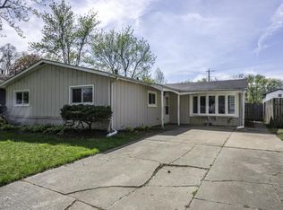 728 N Oakwood St, Griffith, IN 46319