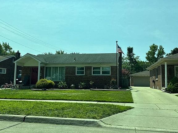 2nd image of 23000 Lingemann St