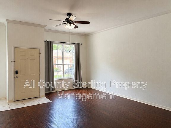 3rd image of 9781 SW 52nd Ln
