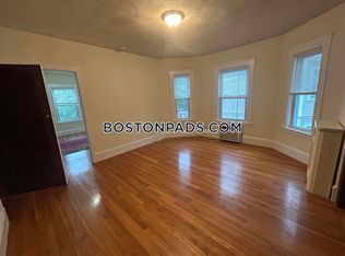 186 Powder House Blvd #3, Somerville, MA 02144