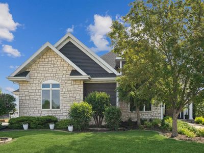 105 Augusta Ln, Waverly, IA, 50677
