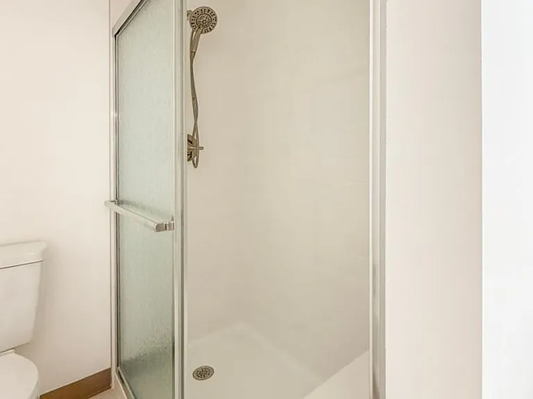 Kingcity Apartments — Photo 117